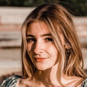 Meet your Posher, Isabel